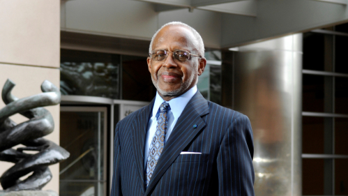 Hill_George-portrait-2011-160 2880X1620