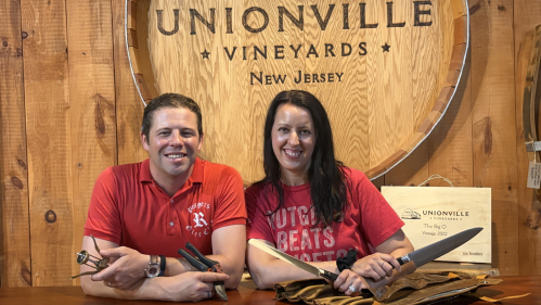Rutgers–New Brunswick alumni John CC’09 and Jennifer Cifelli MGSA’08 in the Unionville Vineyards tasting room in Ringoes, New Jersey. Photo by Allison Freeman.