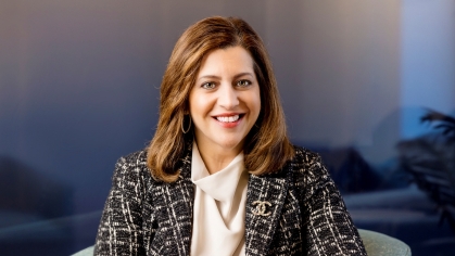 Yanela Frias hero image
