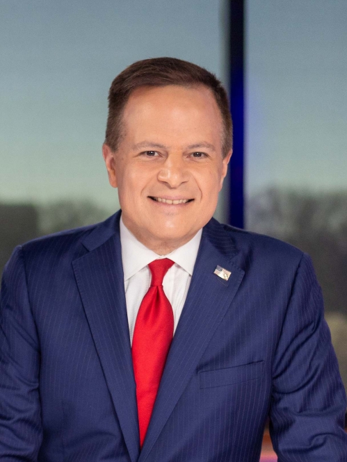Fox News chief Washington correspondent and news anchor Mike Emanuel RC'90