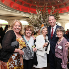 B58A3151 Creighton family 600X600