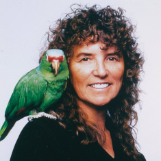 Burger in 1998 with Tiko, whose story she told in The Parrot Who Owns Me